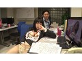 真面目でカワイイ新入女子社員と二人っきりの残業中「コレはもしかしたらエッチな展開になってしまうかも！」…などと期待する余裕も無いくらい仕事に追われヘトヘトの僕。ふと気がつくといつの間にか居眠りしてしまっていたみたいだ…