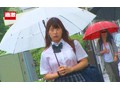 雨に打たれながら痴漢師に乳首をいじられ続けS字反りイキする敏感巨乳女子○生