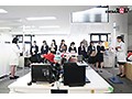 SOD女子社員立ち飲み酒場オープン記念！社内抜き打ち健康診断 普段立ち飲み屋で働く女子社員の身体の隅々まで業務中に抜き打ちCHECK！羞恥度120％の8SEX収録！！