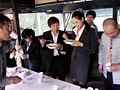 野外バーベキューの席で女性新入社員たちは、男性社員にマワされちゃった記録映像