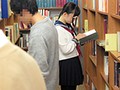メガネっ娘JK 黒タイツ内大量射精痴漢