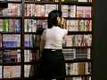 超美巨乳なネットカフェ店員をお店の中でハメまくったAV ゆい