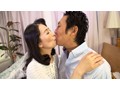 彼女との初Hに失敗して落ち込む僕が、母親には言えない悩みを叔母さんに相談してみたら、優しくチ●ポを導き挿れ、筆下ろししてくれた！