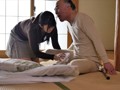 献身…義父への肉体介護 汚される幼な妻浅田結梨
