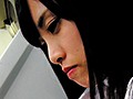 電車内で居眠り、スマホ操作に夢中になっている制服美少女、OLさんたちのパンチラ盗撮動画