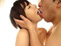 舌と唇で感じあう濃密ベロキスづくし 里美ゆりあ