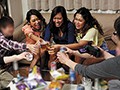ノリが超絶良かったから勝手にAV化しちゃいました！友達のイケメンが飲みで終電を逃した酔っぱらいギャルたちをナンパして駅の近くにあるボクの家に連れて来た！ 見た目とは裏腹に超優しくてノリが良くて楽しくてスケベ！！