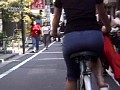 自転車のお姉さんのお尻