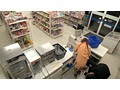 コンビニで万引きをしたギャルの父親を呼び出して父娘で強制近親相姦！