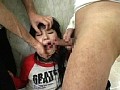 パチンコ屋に連れて来られたカワイイ娘さんたちをダメ親がフィーバー中に挿す！
