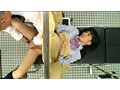 敏感すぎてゴメンナサイ！妊娠検査に来たJKが産婦人科医の「治療」と称した媚薬、電流責めで痙攣絶頂！生姦中出し！ 2