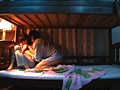 2段ベッドが揺れるほど感じる姉の喘ぎ声を聞いて発情しだす妹 3