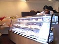 接客中に顔を紅潮させながら感じまくるバイト娘 3 ～ケーキ屋、焼肉屋、花屋、弁当屋～