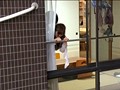 ベランダで通行人の視線を感じながら犯され欲情する人妻