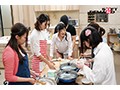 ―セックスが溶け込んでいる日常― 港区在住の美人奥様「常に性交」人妻お料理教室