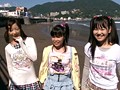 身長135cmのスク水ちびっ娘3人組 営業中のプールでパパには内緒のイタズラごっこ （DOD）