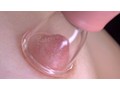 超高画質！じっくりと接写した敏感勃起乳首いじり