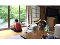 二人の妹と中出し近親相姦旅行 しずく＆みお