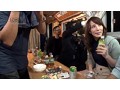 乳首責められて腰がガックガクしちゃう美人妻と… おじさんぽ 14 AVよりエロいエッチ見たくない？セレブ感漂う奥様と下町探索お散歩デート。おじさんに足を絡めて中出しさせる奥さんの感じ方がヤバい！ 澤村レイコ