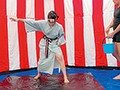 ポロリ続出！アソコも丸見え！？目指せ賞金100万円！温泉宿で見つけた浴衣素人娘限定！タオル一枚ぬるぬる！ローションだるまさんが転んだ！！ゲームしてみませんか？