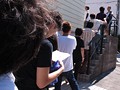 行列が出来る痴女の館 愛原さえ 上条めぐ