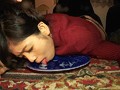 神秘の体液を世間に晒し辱めを受ける 見世物母乳ママ