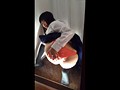 秋葉原発 制服JK見学クラブで指名を取るためにお客の前でおま●こをクパクパさせて指ずぼオナニーまで見せてしまう違法だけどカワイイ女子校生をスマホ盗撮