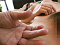 隣の人妻 甘い匂いの寝室に侵入して…