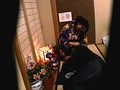 どこまでヤレる！？ ひざまくら耳かき店のお姉さん 2