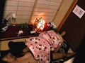 どこまでヤレる！？ ひざまくら耳かき店のお姉さん 2