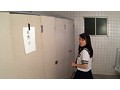 立ちションお漏らし女子校生