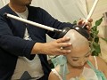 現役地下アイドルさくらみみCD売上ノルマ達成ならず 落ち武者丸刈りスキンヘッド懺悔ライブの刑に処する。