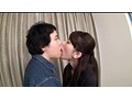 引きこもりニートの僕の元に親が呼んだ美人カウンセラーがやってきた。あまりにエロい格好と久しぶりの三次元の女を目にして僕は勃起が止まらない！恥ずかしながらも股間を必死にアピールしたら意外にも簡単にヤラせてくれた！
