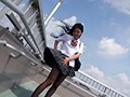 爆乳JKのそそる黒パンストに白いザーメンぶっかけ！