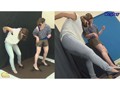 おしっこガマン極限対決 ショートパンツ娘VSピッタリスキニ―女 お漏らし勝負