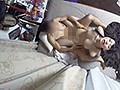 イケメンが熟女を部屋に連れ込んでSEXに持ち込む様子を盗撮したDVD。68～強引にそのまま中出ししちゃいました～ （DOD）