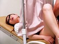 悪徳エロ医師盗撮 白目を剥いてびくんびくん痙攣しながらイキまくる人妻産婦人科検診