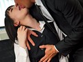 日常で突然燃え上がる性欲 服を脱ぎ捨て求め合う濃厚接吻SEX 鈴木心春
