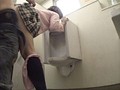 衝撃！カメラは見た！公衆トイレ内女子校生痴漢