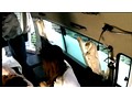 救急車に付き添いできたかわいい女の子パンチラ盗み撮り