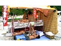 極上巨乳4人娘がイクッ！！プールサイドでお客さんにバレない様にオマ○コいじられまくりのアルバイト