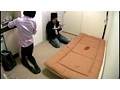 家事代行サービスの熟女にエッチなグッズを片づけさせ、イヤラシイ事をする