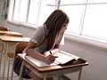 教育実習生が一生懸命盗らえた中○生のノーブラ胸モロ映像 8