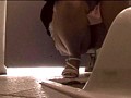 女子便所盗撮 アナル全開で大糞！放尿！マン汁垂らして変態オナニー！！
