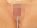 ネットで見つけた高額治験バイト。薬を飲んで数日部屋で過ごすだけの楽ちん過ぎる内容。と思っていたら、なぜか意味もわからず部屋には女の子と2人きり！？なのに何も会話がなく時間だけが過ぎていく…。すると突然女の子は無言でチ○ポを触ってきて中出しを要求！イって…
