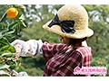 【数量限定】愛媛のエロみかん 騎乗位の神 みかん農家育ちのウブな19才がAVデビュー！ 目覚まし時計と生写真付き