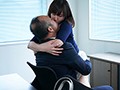 密着セックス ～保護者会で始まる不貞、苦悩を分かち合う二人～ 澤村レイコ