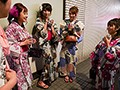 花火大会帰りの浴衣ギャル4人組をハイテンションナンパ！ラブホで酔わせてアゲアゲ気分の女子たちと大乱交開催！！ 浴衣はだけてノリノリ中出しSEXパーティーしちゃいました！！！