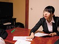 乳首吸いつきピストンで何度も中出し！出張先の旅館の手違いで会社の同期の巨乳女子とまさかの相部屋！？普段から真面目でお堅い女の子だと思って…