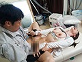 月・水・金のゴミの日の朝、夫に内緒で時短中出しされる人妻 友田真希
